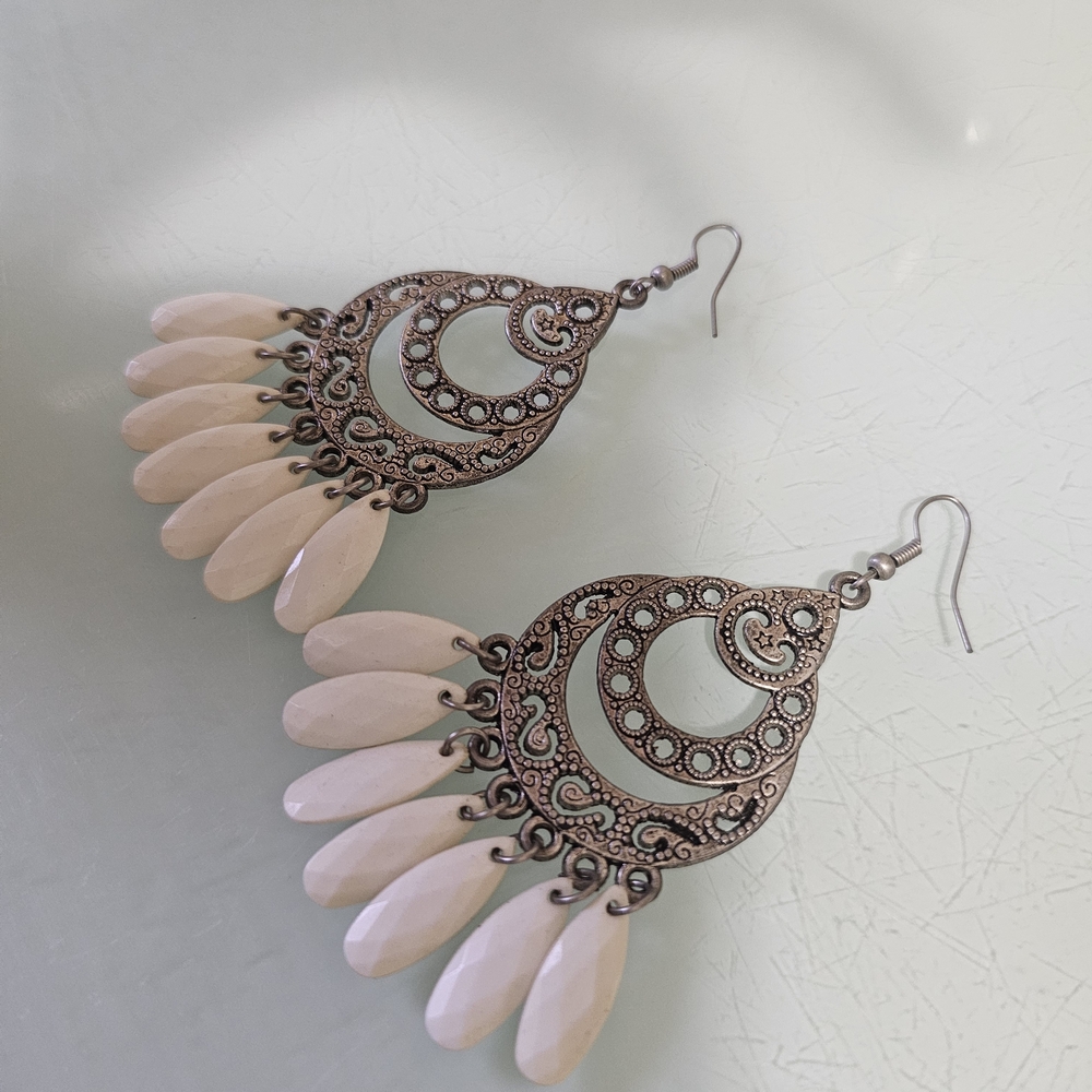 Elegant Silver and Cream Dangle Earrings
